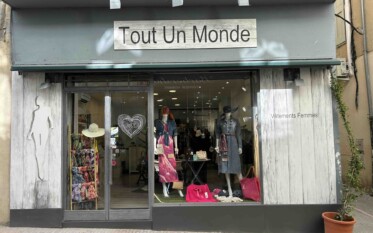 TOUT UN MONDE - MANOSQUE